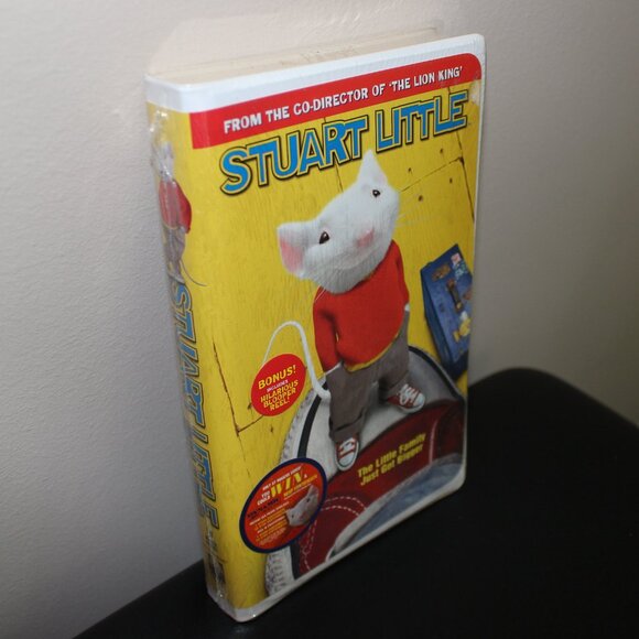 3/$77❤️sealed vintage STUART LITTLE +STUART LITTLE 2 set clamshell VHS 2000 2002 - Picture 4 of 13